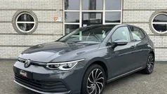 Gebruikt 2021 VW Golf VIII Business Hatchback | € 23.950 (Eerlijke prijs)