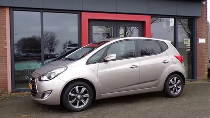 Goud (metallic) Occasion 2019 Hyundai i20 Premium MPV | € 13.950 (Eerlijke prijs)