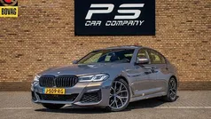 Grijs Gebruikt 2020 BMW 520 M Sport Sedan | € 35.950 (Eerlijke prijs)