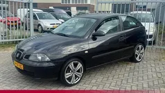 Zwart Gebruikt 2004 Seat Ibiza Hatchback | € 990 (Eerlijke prijs)