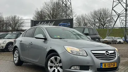 Gebruikt 2011 Opel Insignia Business Hatchback | € 2.950 (Eerlijke prijs)