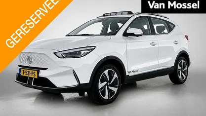 Wit Gebruikt 2023 MG ZS Luxury Sedan | € 26.995 (Eerlijke prijs)