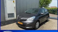 Grijs Gebruikt 2013 Toyota Yaris Hatchback | € 8.900 (Goede deal)