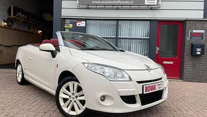 Creme Gebruikt 2011 Renault Mégane Cabriolet Floride Cabriolet | € 7.650 (Eerlijke prijs)
