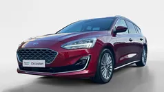 Ruby red (donker rood) Gebruikt 2019 Ford Focus Vignale Stationwagen | € 21.940 (Eerlijke prijs)