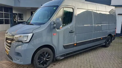Occasion Renault Master 180 PK (132 kW) 2021 Grijs MPV