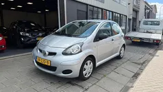 Gebruikt 2010 Toyota Aygo Hatchback | € 1.599 (Goede deal)