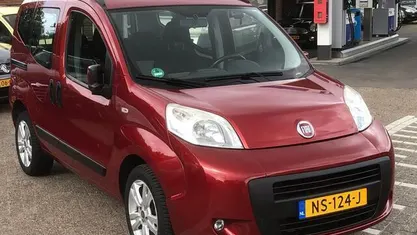 Rood Gebruikt 2008 Fiat Qubo Dynamic MPV | € 3.300 (Eerlijke prijs)