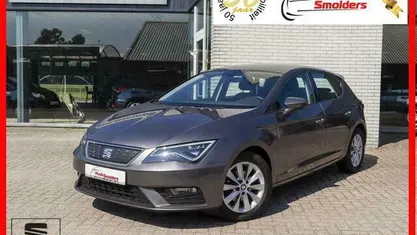 Occasion Seat Leon Style 116 PK (85 kW) 2017 Grijs Hatchback