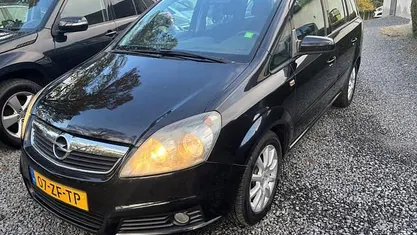 Occasion Opel Zafira 105 PK (77 kW) 2008 Zwart MPV