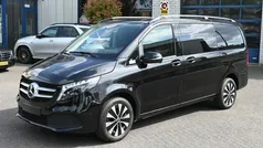 Zwart Gebruikt 2023 Mercedes V250 MPV | € 54.950 (Goede deal)