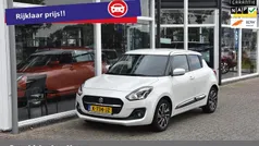 Wit Gebruikt 2021 Suzuki Swift Style Hatchback | € 17.443 (Eerlijke prijs)