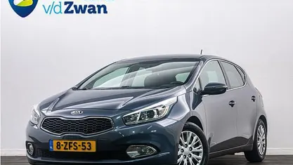 Occasion Kia Ceed 135 PK (99 kW) 2015 Blauw Hatchback