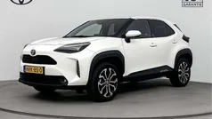 Wit Gebruikt 2023 Toyota Yaris Cross Limited SUV | € 28.445 (Eerlijke prijs)