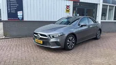 Grijs, metallic lak Gebruikt 2020 Mercedes A180 Business Sedan | € 22.950 (Super prijs)