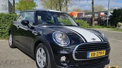 Zwart Gebruikt 2018 Mini Cooper Hatchback | € 13.499 (Goede deal)