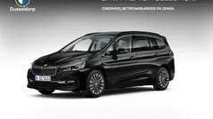 Zwart Gebruikt 2022 BMW 216 Stationwagen | € 23.450 (Eerlijke prijs)