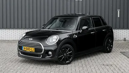 Zwart Gebruikt 2016 Mini ONE Business Hatchback | € 11.950 (Eerlijke prijs)