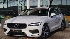 Wit Gebruikt 2020 Volvo V60 Momentum Stationwagen | € 26.900 (Super prijs)