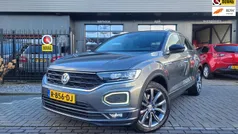 Grijs Gebruikt 2019 VW T-Roc Business SUV | € 28.450 (Eerlijke prijs)