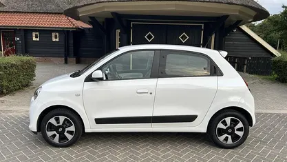 Wit Occasion 2018 Renault Twingo Collection Hatchback | € 6.999 (Eerlijke prijs)