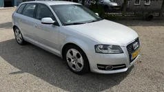 Grijs, metallic lak Gebruikt 2010 Audi A3 Sportback Ambition Hatchback | € 8.350 (Eerlijke prijs)