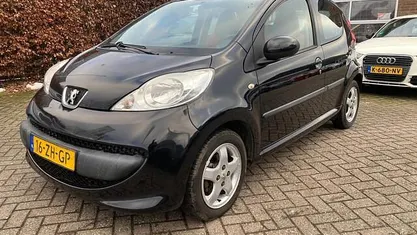 Occasion Peugeot 107 Urban Move 68 PK (50 kW) 2008 Hatchback