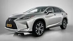 Sonic titanium metallic (grijs metallic) Gebruikt 2020 Lexus RX450h Luxury Line SUV | € 49.495 (Eerlijke prijs)
