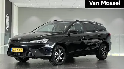 Zwart Gebruikt 2023 MG MG5 EV Long Range Luxury Stationwagen | € 20.777 (Eerlijke prijs)