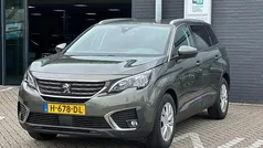 Grijs Gebruikt 2020 Peugeot 5008 MPV | € 18.995 (Super prijs)