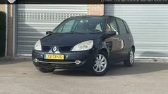 Gebruikt 2007 Renault Scénic II MPV | € 1.450 (Eerlijke prijs)