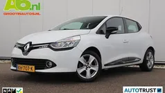 Ijswit 369 Gebruikt 2016 Renault Clio IV Dynamique Hatchback | € 8.900 (Eerlijke prijs)