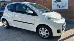Wit Gebruikt 2010 Peugeot 107 Hatchback | € 2.195 (Eerlijke prijs)