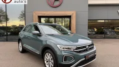 Suv Gebruikt 2024 VW T-Roc Style SUV | € 32.945 (Eerlijke prijs)