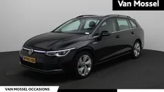 Zwart Gebruikt 2021 VW Golf VIII Style Stationwagen | € 24.900 (Eerlijke prijs)