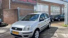 Grijs Gebruikt 2004 Ford Fusion Trend MPV | € 999 (Eerlijke prijs)