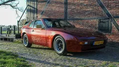 Porsche 944