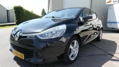 Zwart, metallic lak Gebruikt 2015 Renault Clio IV Night&Day Hatchback | € 8.495 (Eerlijke prijs)