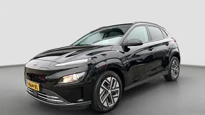 Occasion 2023 Hyundai Kona SUV | € 26.895 (Eerlijke prijs)
