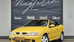 Geel Gebruikt 2001 Renault Mégane Cabriolet Sportway Cabriolet | € 3.950 (Eerlijke prijs)