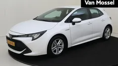 Wit Gebruikt 2020 Toyota Corolla Active Hatchback | € 19.935 (Eerlijke prijs)
