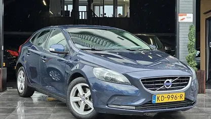 Occasion Volvo V40 Summum 120 PK (88 kW) 2014 Hatchback