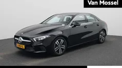 Zwart Gebruikt 2021 Mercedes A180 Business Sedan | € 24.400 (Goede deal)