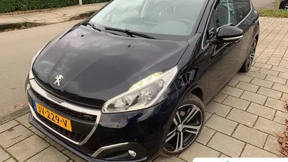Blauw Gebruikt 2016 Peugeot 208 GT-line Hatchback | € 10.940 (Eerlijke prijs)