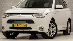 Gebruikt 2014 Mitsubishi Outlander P-HEV SUV | € 10.445 (Goede deal)