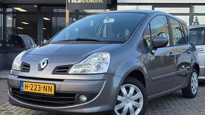 Gebruikt 2011 Renault Grand Modus Night&Day MPV | € 5.450 (Eerlijke prijs)