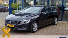 Zwart Gebruikt 2018 Volvo V60 Stationwagen | € 21.940 (Eerlijke prijs)