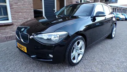Zwart Gebruikt 2013 BMW 114 Hatchback | € 7.950 (Eerlijke prijs)
