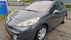 Grijs (metallic) Gebruikt 2008 Peugeot 207 Hatchback | € 1.599 (Goede deal)