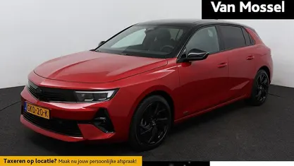 Rood Gebruikt 2024 Opel Astra Hatchback | € 27.940 (Goede deal)